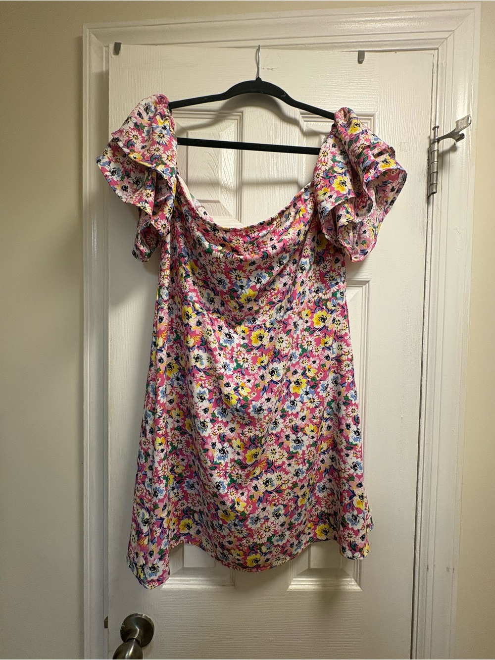 Floral Off-Shoulder Pink Ruffle Sleeve Women's dress - size small